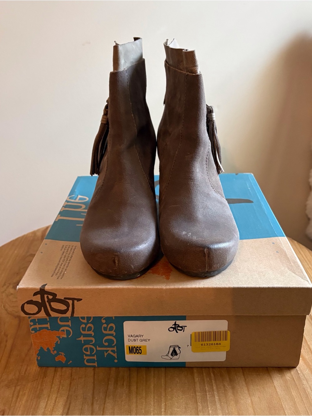 OTBT Vagray Suede Wedge Ankle Boots with Tassel in Dust Grey Size 6.5 - Picture 3 of 8